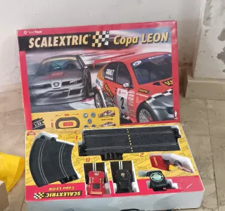 Scalextric Copa León más otro scalextric.