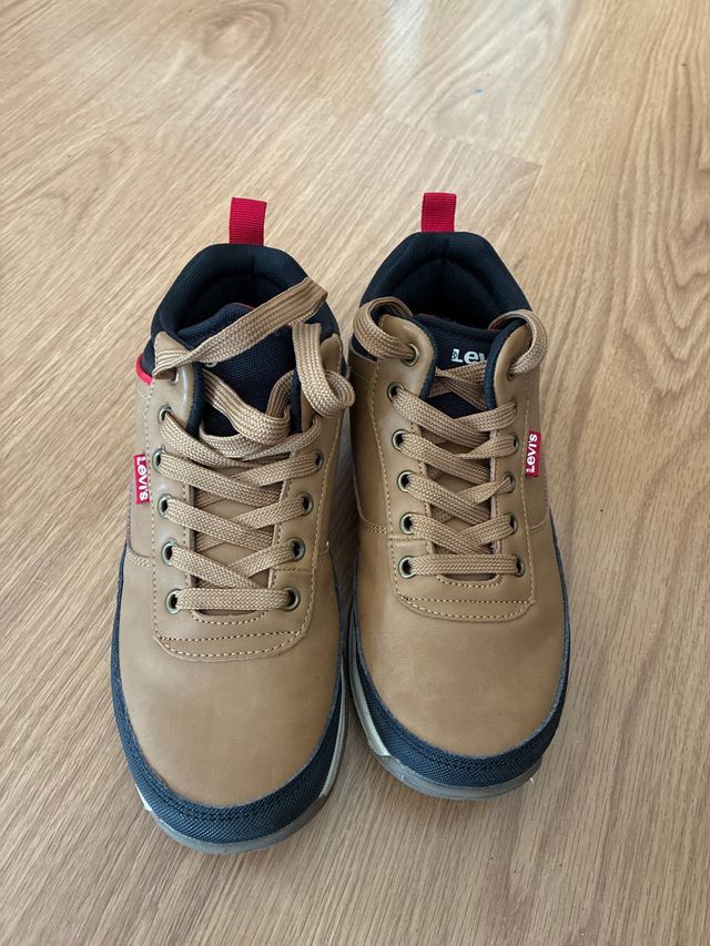 Zapatos Levi's niño talla 36