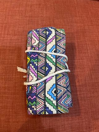 Astuccio porta matite arrotolabile