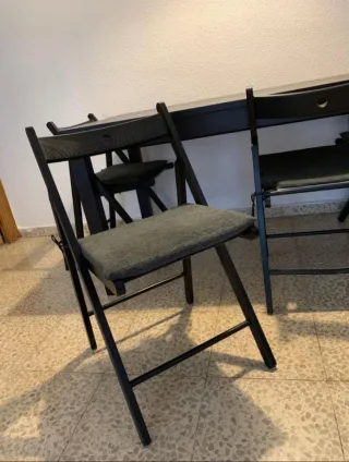 Mesa Comedor Negra + 4 Sillas + Mesa Centro