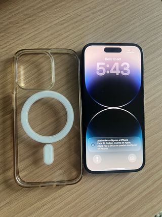 iPhone 14 Pro con funda MagSafe