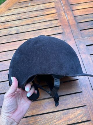 Casco de equitación negro