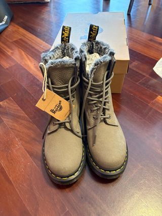 Dr. Martens Stivali