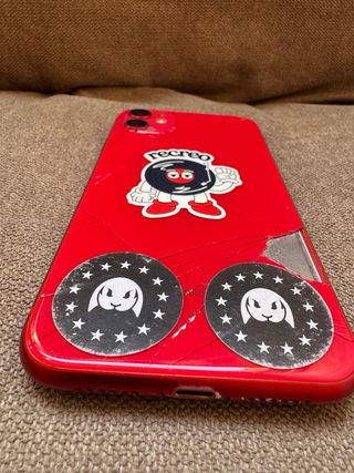 iPhone 11 Rojo - Para Piezas No
Funciona Rota