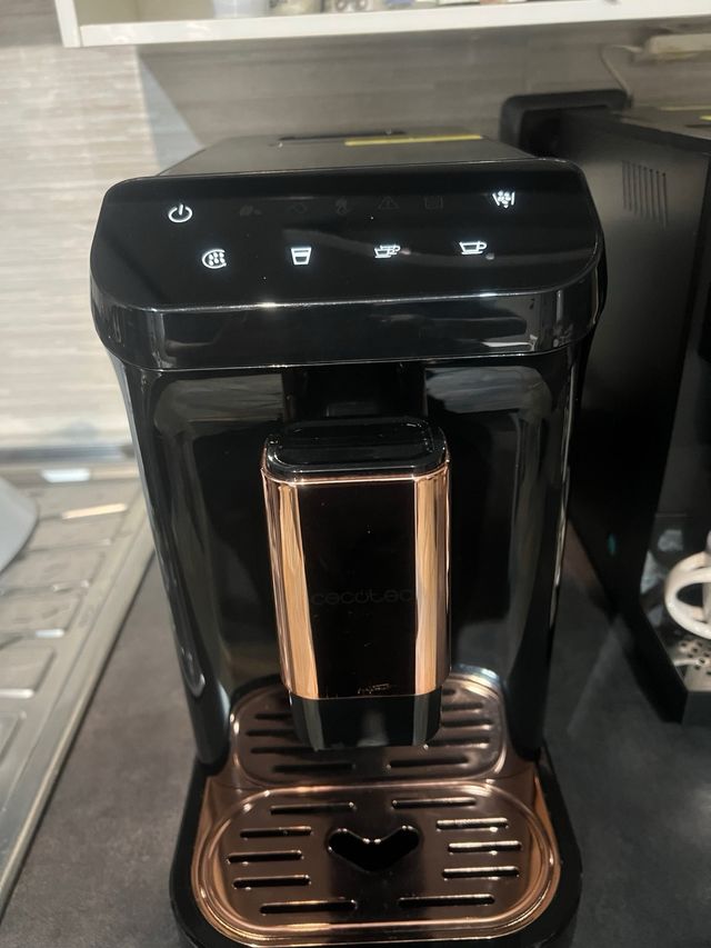 Cecotec Cremmaet Macchia Caffettiera