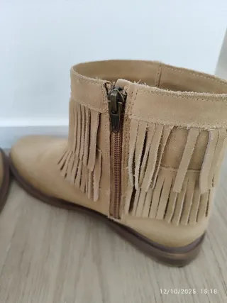 Botas Mango Kids Talla 36.
Bajas con flecos.