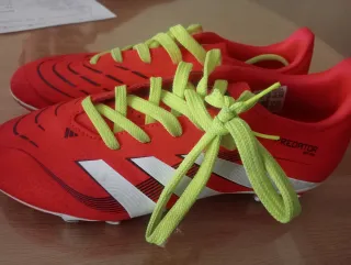 Botas de fútbol Adidas Predator (poco uso)