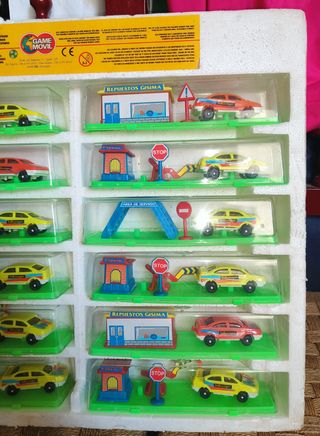 EXPOSITOR A ESTRENAR COCHES GISIMA AÑOS 80