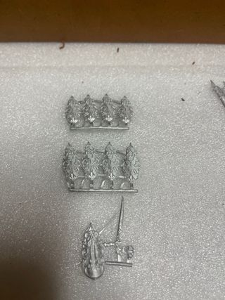 8 Miniaturas Confrontation Cynwall