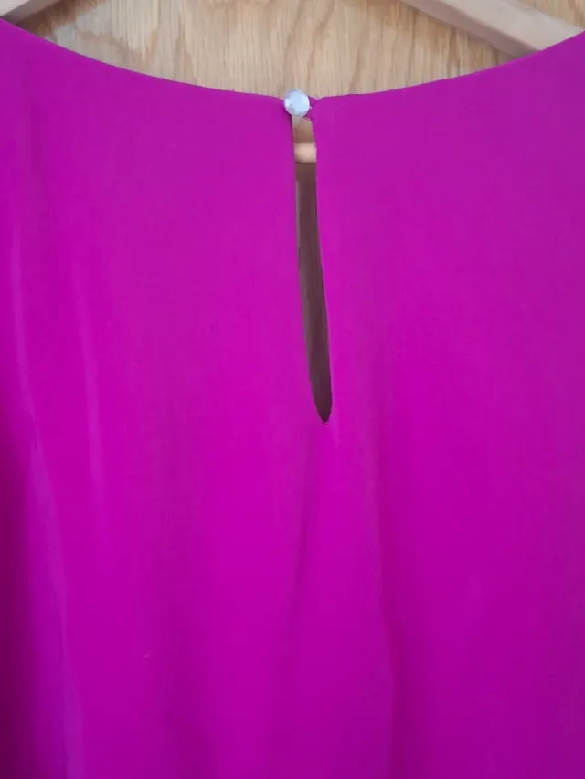 Vestido Matilde Cano rosa volantes boda