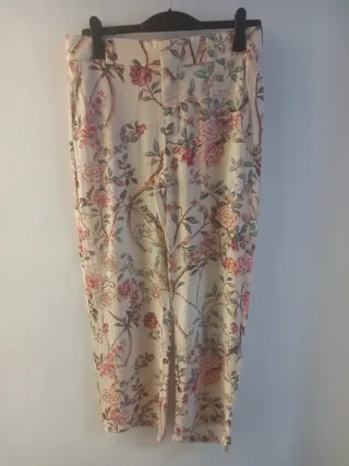 Pantalón estampado floral