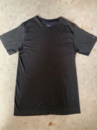 Camiseta Asics gris hombre