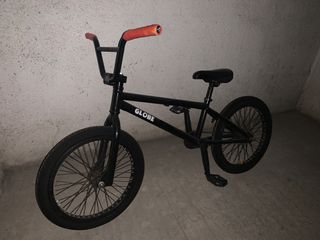 Bicicleta BMX Negra Tuneada
Precio negociable