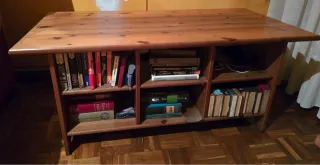 Mesa auxiliar / Estantería de madera