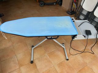 Tabla de planchar profesional con motor