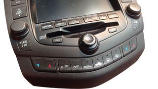 Radio CD DVD GPS Honda Accord Unidad Delantera