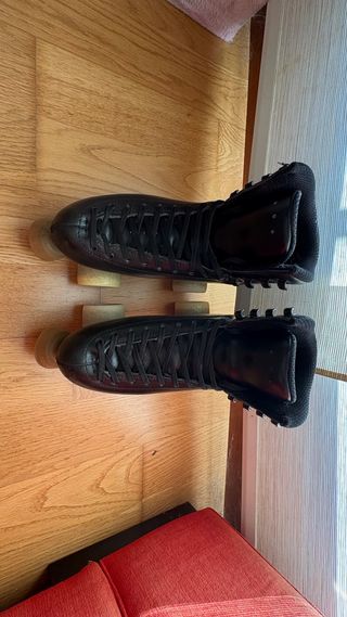 Patines de patinaje artístico negros
