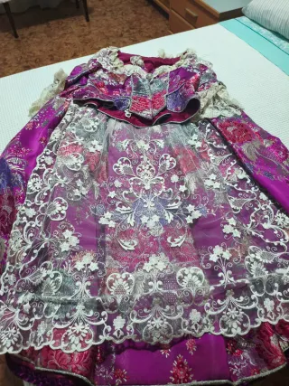 Traje de Fallera Talla 42-44 con Zapatos