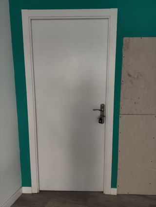 Puerta interior con llave