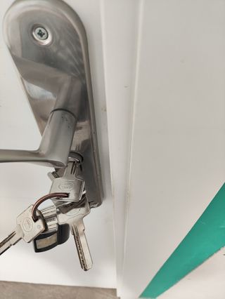 Puerta interior con llave