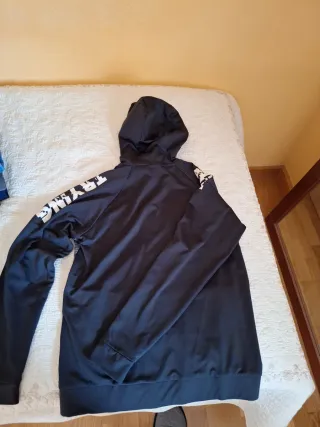 Chaqueta deportiva Boy Sport con capucha