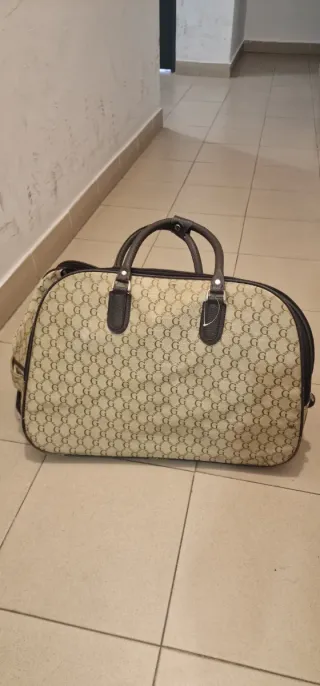 Bolsa de viaje con ruedas, tamaño maleta pequeña