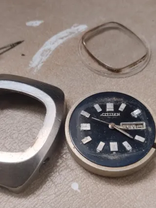 Reloj Citizen Automático Negro y Plateado