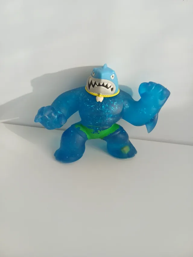 Héroes Goo Jit Zu: Tiburón Thrash