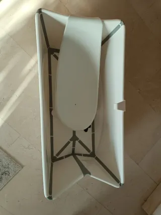 Bañera Stokke plegable + adaptador recién nacido