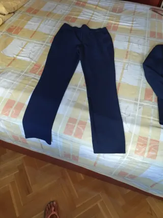 Traje azul niño