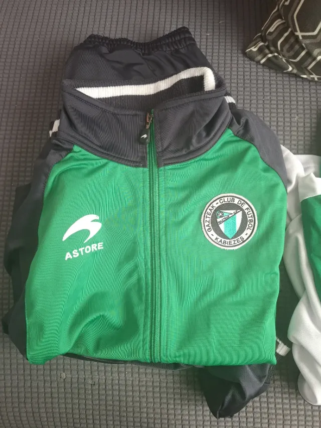 Equipación Gazteak Club de Fútbol Kabiezes