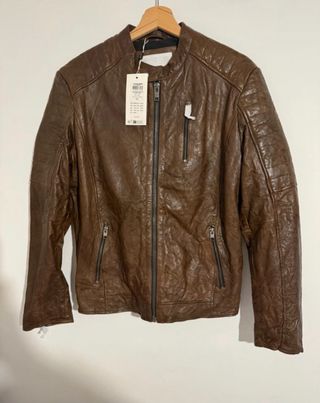 Chaqueta de cuero marrón