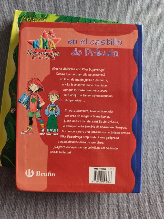 Lote de dos libros de Kika Superbruja : 10 y 11
