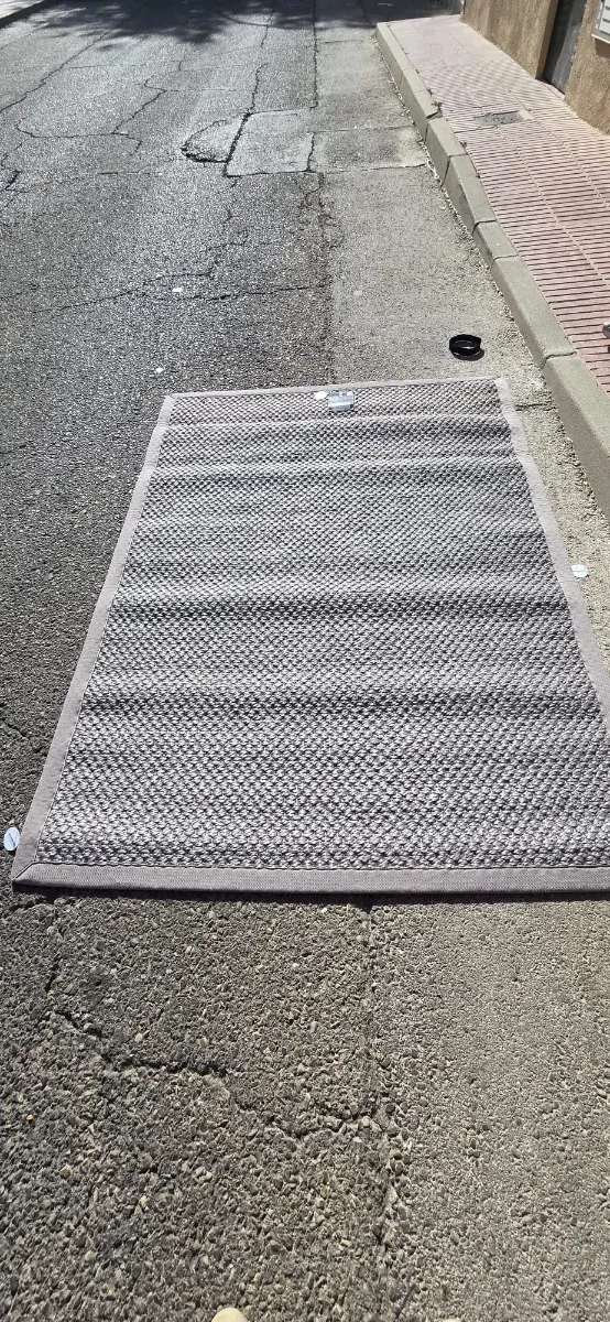 Alfombra grande gris