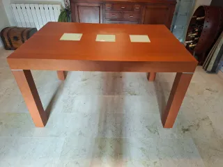 Mesa comedor extensible madera cerezo. 135/180/225
