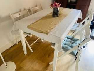 Mesa de comedor y 4 sillas plegables 130 IKEA 