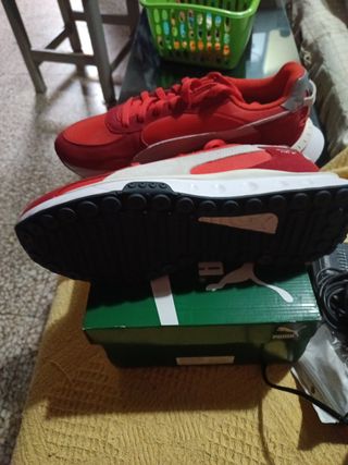 Deportivas Puma Rojas Talla 46 Nuevas