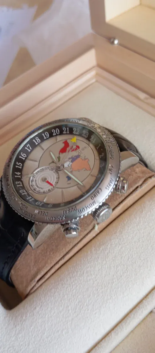 Reloj Suizo Corum Admiral's Cup Challenger 44 GMT