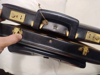 Maletín vintage cuero negro con llave