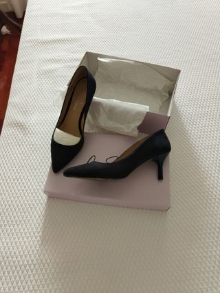 Zapatos de tacón azul marino de ante