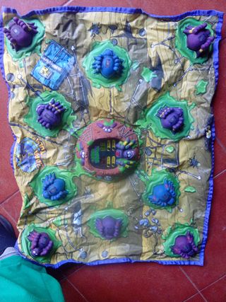 Manta de juegos con arañas