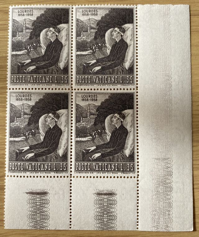 Francobolli Vaticano 1958 100° Lourdes (MNH**)