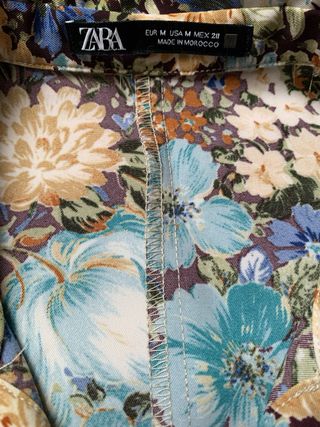 Vestido floral Zara