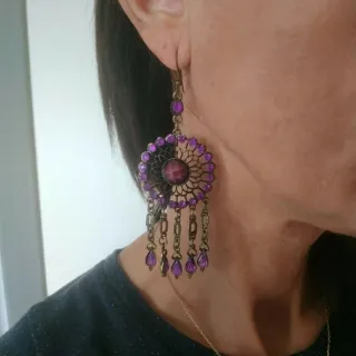 Orecchini pendenti viola stile orientale