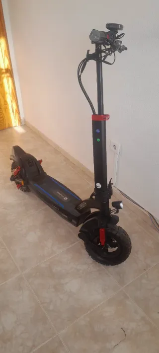 Patinete Eléctrico Isinwheel DGT