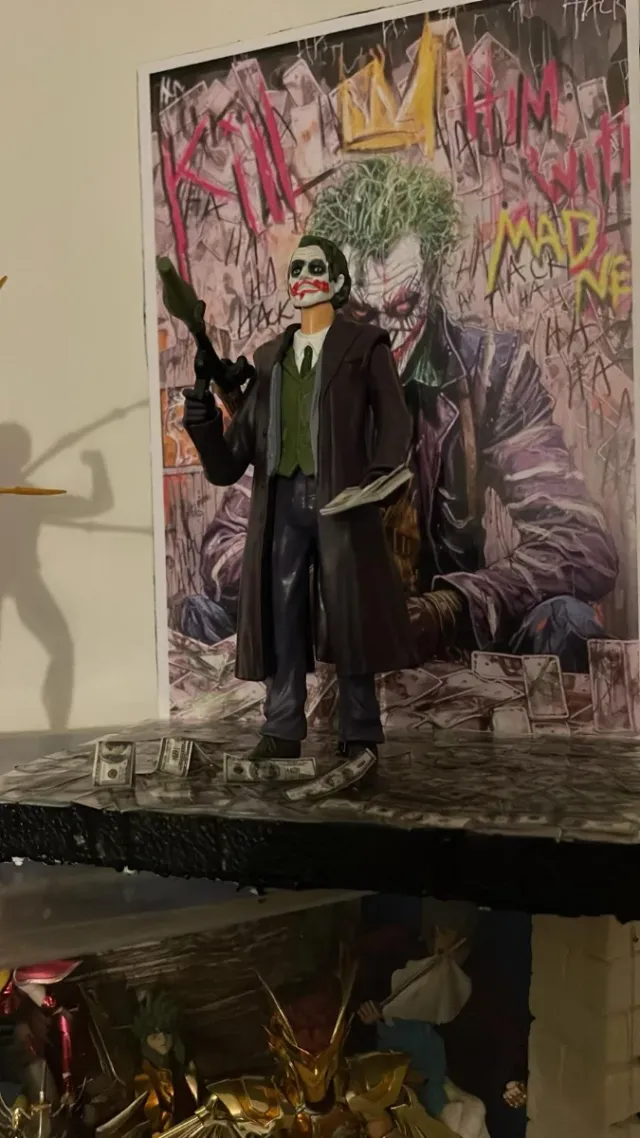 Action Figure Joker con Diorama
