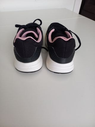 Zapatillas Adidas Negras y Rosas Talla 36