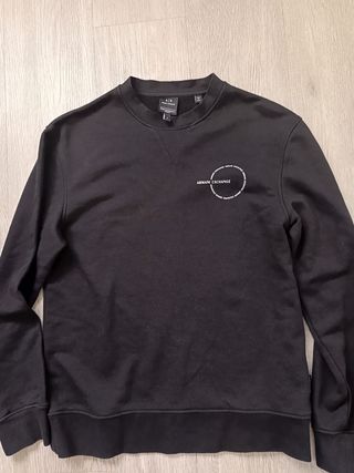 Sudadera Nike Talla L y Sudadera Armani "S"
