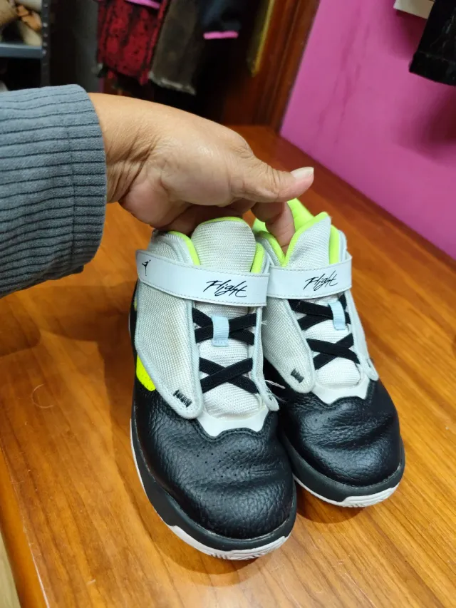 Zapatillas Jordan Flight Negras y Verdes