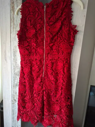 Vestido de encaje rojo